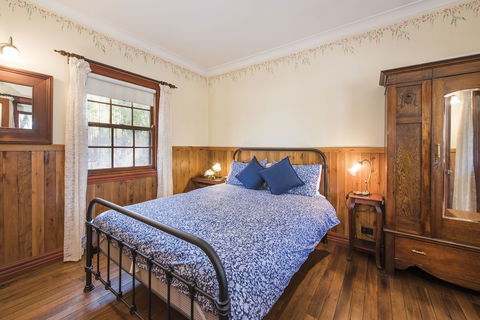 Ilkley Cottages - Accommodation QLD 2