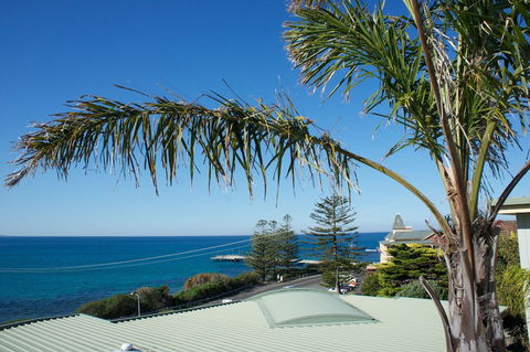 PierView Apartments - Accommodation QLD 6