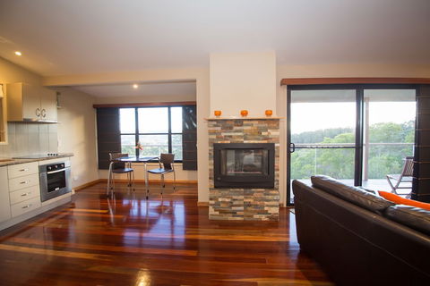 Blue Summit Cottages - Accommodation QLD 3