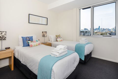 BOUTIQUE STAYS - Zinc 501 - Accommodation QLD 3