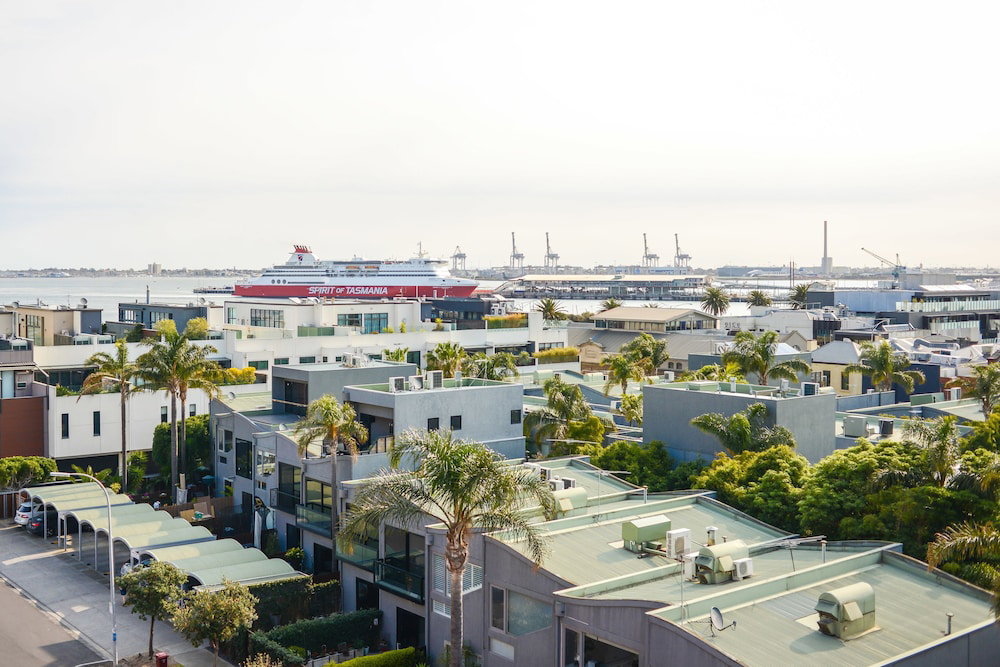 Port Melbourne VIC Accommodation QLD