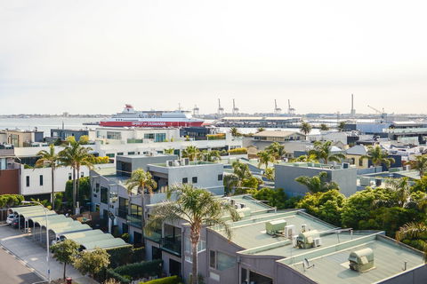 BOUTIQUE STAYS - Zinc 501 - Accommodation QLD 0