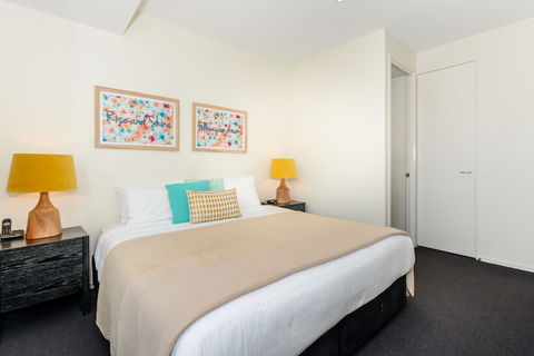 BOUTIQUE STAYS - Zinc 501 - Accommodation QLD 6