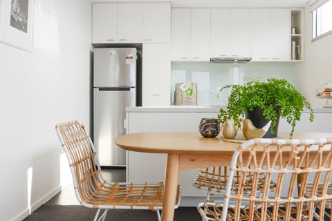 BOUTIQUE STAYS - Zinc 501 - Accommodation QLD 5