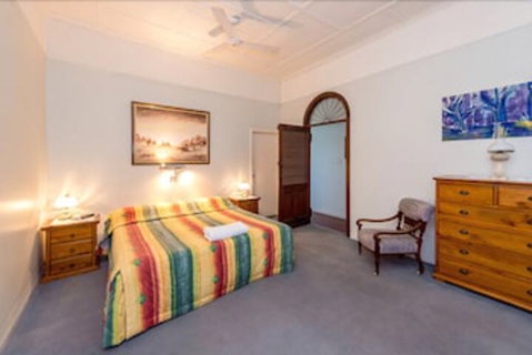 Auckland Hill Bed & Breakfast - Accommodation QLD 3