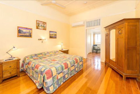 Auckland Hill Bed & Breakfast - Accommodation QLD 4
