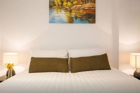 Anchor On Little Collins - Southern - Accommodation QLD 4