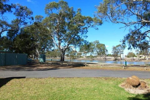 Horsham Riverside Caravan Park - Accommodation QLD 4
