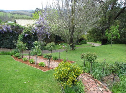 Leafield Cottages - Accommodation QLD 6