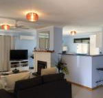 Salty Air Apartments Kingscote Kangaroo Island - Accommodation QLD