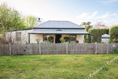 Georgies Cottage - Accommodation QLD 4
