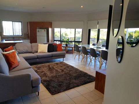 Flexi 3 At Belmont - Accommodation QLD 5