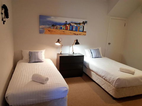 Flexi 3 At Belmont - Accommodation QLD 1