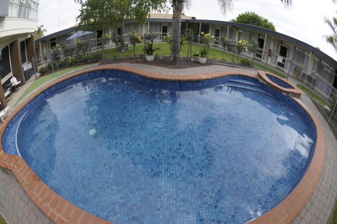 Warrina Motor Inn - Accommodation QLD 2