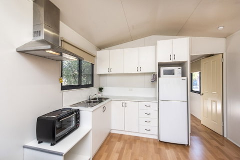 Banksia Tourist Park - Accommodation QLD 3