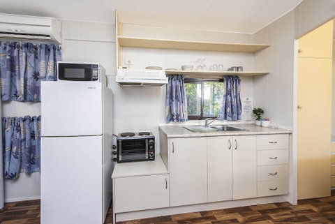 Banksia Tourist Park - Accommodation QLD 5