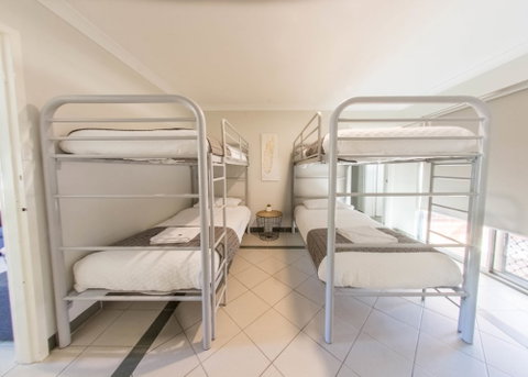 Banksia Tourist Park - Accommodation QLD 4
