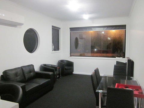 Burnie By The Bay Apartments - Accommodation QLD 3