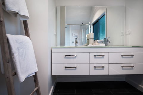 Artemis Retreat - Accommodation QLD 3