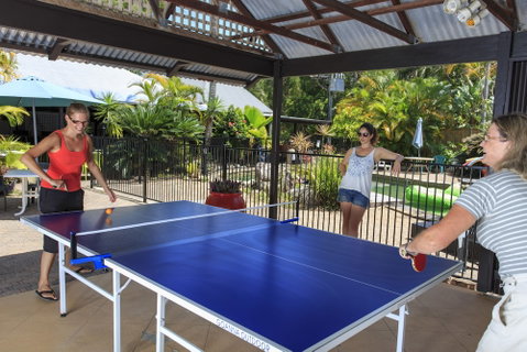 Coral Beach Lodge - Accommodation QLD 5
