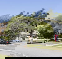 Cottesloe Beach Pines Apartment - Accommodation QLD