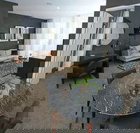 Alex Perry Hotel  Apartments - Accommodation QLD