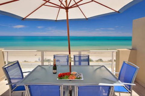 Adelaide Luxury Beach House - Accommodation QLD 0