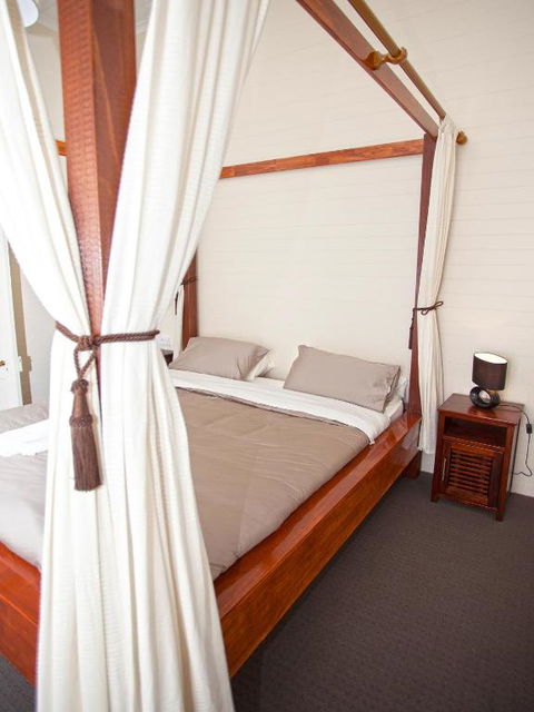 CBD Holiday Home - Accommodation QLD 5