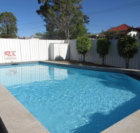 Riviera on Ruthven Motel - Accommodation QLD