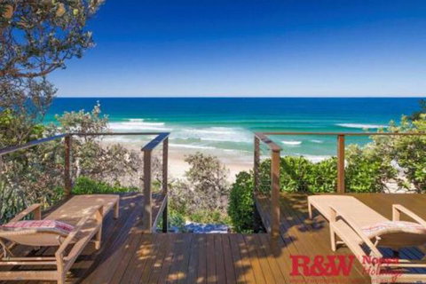 20 Arakoon Crescent - Accommodation QLD 0