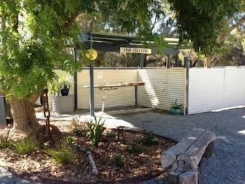 Longbeach Apartments Coffin Bay - Accommodation QLD 6