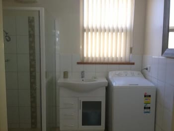 Longbeach Apartments Coffin Bay - Accommodation QLD 3