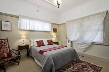 Angobys Of Kyneton - Accommodation QLD 0