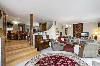 Angobys Of Kyneton - Accommodation QLD 6