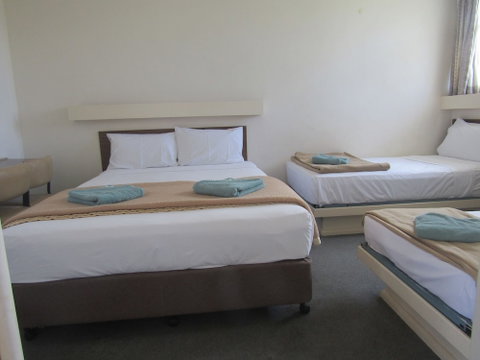 Twin City Motor Inn - Accommodation QLD 6