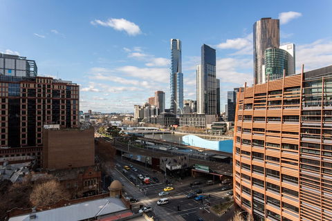 ABC Accommodation - 534 Flinders - Accommodation QLD 1