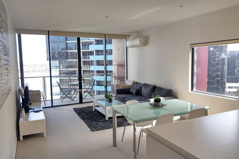 Harbour Escape Apartments - Accommodation QLD 6