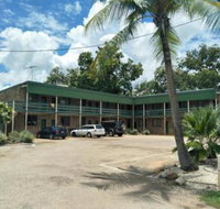 Palm Court Backpackers - Accommodation QLD