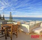 The Beachshack - Accommodation QLD