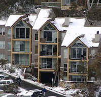 Snowman 1 - Accommodation QLD