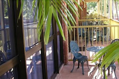 Litchfield Motel - Accommodation QLD 2