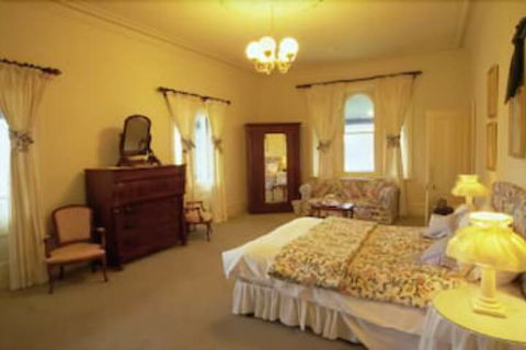 Colhurst House - Accommodation QLD 3