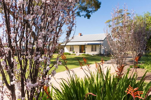 20 Hill Avenue Bed & Breakfast - Accommodation QLD 3