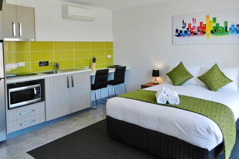 Sanctuary Park Motel - Accommodation QLD 2