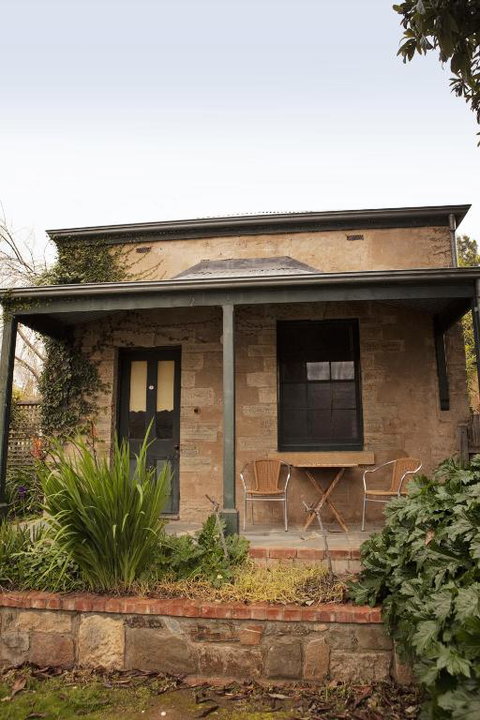 The Rising Sun Hotel - Accommodation QLD 5