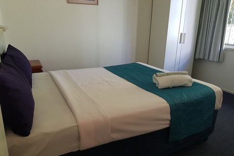 Kippa Ring Village Motel - Accommodation QLD 2