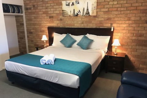 Kippa Ring Village Motel - Accommodation QLD 0