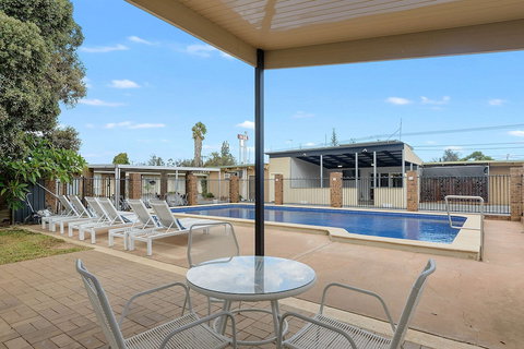 Comfort Inn Flinders On Main - Accommodation QLD 3
