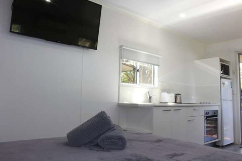 Huntsville Caravan Park - Accommodation QLD 3