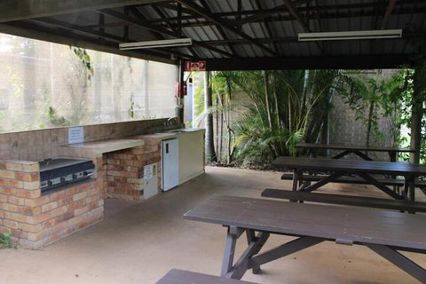 Huntsville Caravan Park - Accommodation QLD 6